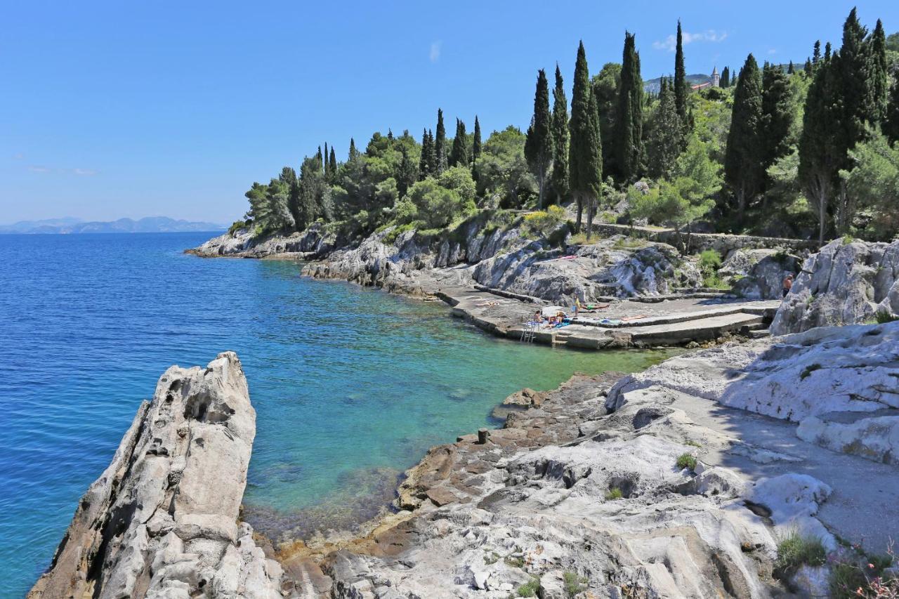 Apartments By The Sea Trpanj, Peljesac - 16004 Exterior photo